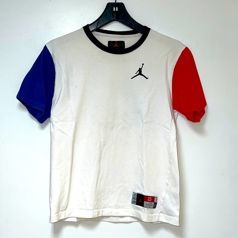 💥TOPS SALE💥 JORDAN T-SHIRT IN WHITE